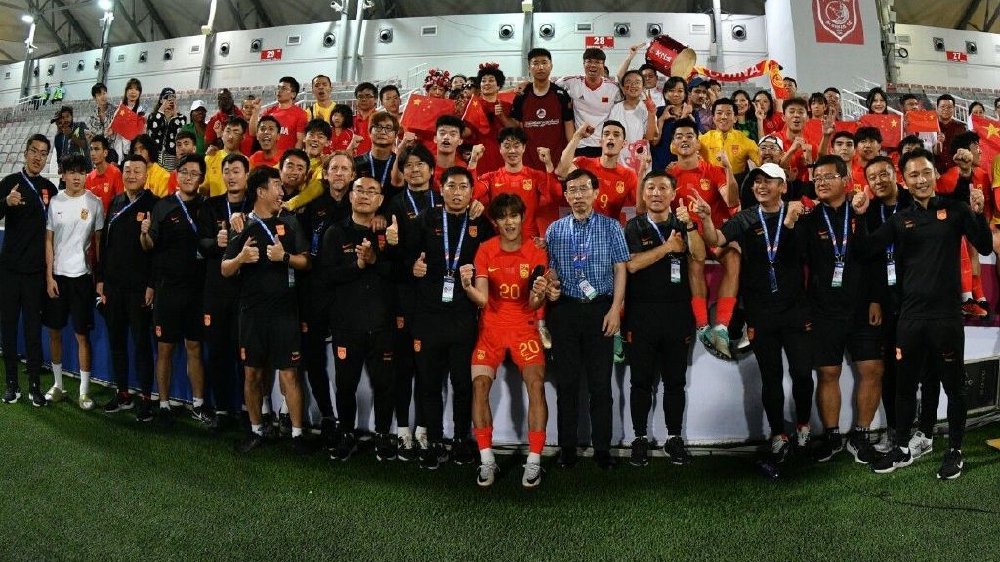 亚洲杯小组赛大结局！中国队出局仍创历史最佳，成耀东口碑反转！