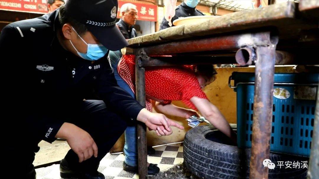 老鼠盗窃1800多元现金在轮胎内建“豪宅” 场面让人哭笑不得休闲区蓝鸢梦想 - Www.slyday.coM 老鼠盗窃1800多元现金在轮胎内建“豪宅” 场面让人哭笑不得休闲区蓝鸢梦想 - Www.slyday.coM