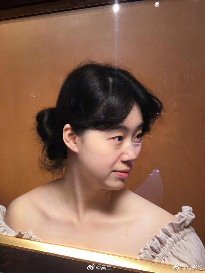 著名超写实画家冷军的油画人像照片都没这么高清