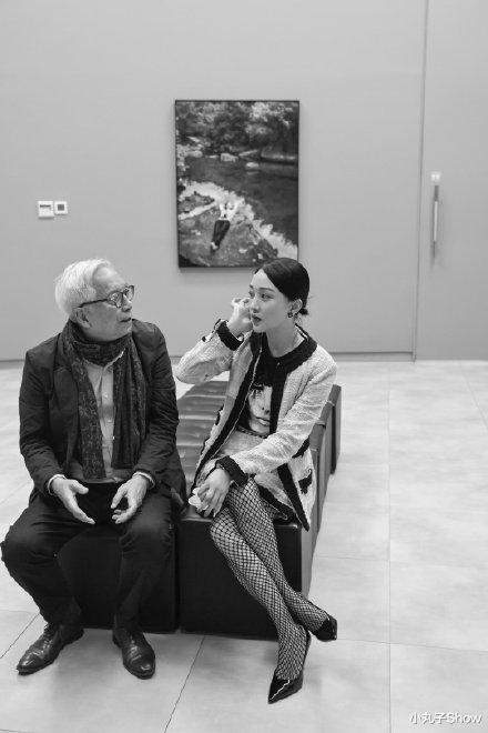 47岁周迅高调出席活动,小香风打扮优雅又性感,渔网袜秀性感美腿休闲区蓝鸢梦想 - Www.slyday.coM 47岁周迅高调出席活动,小香风打扮优雅又性感,渔网袜秀性感美腿休闲区蓝鸢梦想 - Www.slyday.coM