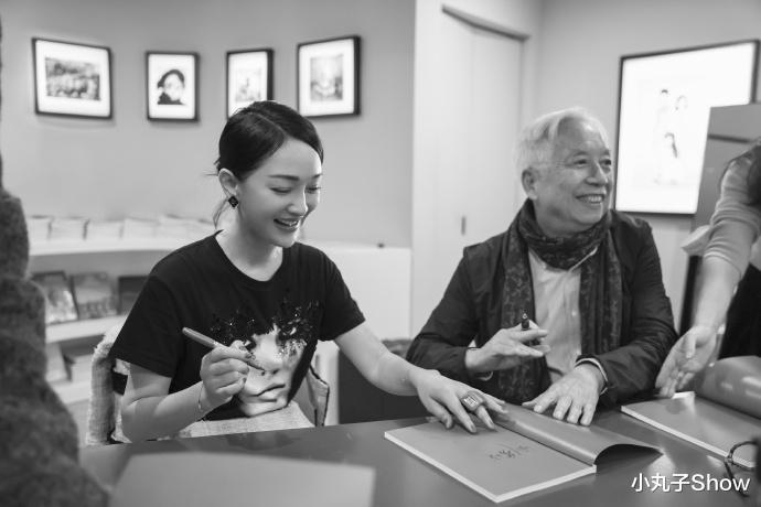 47岁周迅高调出席活动,小香风打扮优雅又性感,渔网袜秀性感美腿休闲区蓝鸢梦想 - Www.slyday.coM 47岁周迅高调出席活动,小香风打扮优雅又性感,渔网袜秀性感美腿休闲区蓝鸢梦想 - Www.slyday.coM