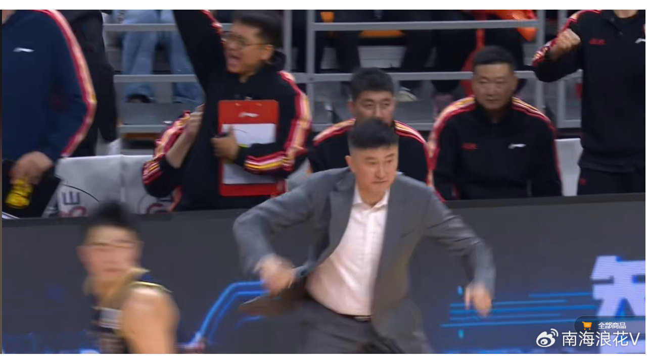 赢了青岛9分！杜锋大赞广东队1人：再打10年，将会十分惊人