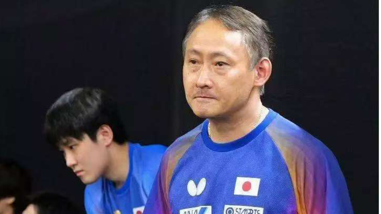 丢冠丢奖牌，日本张本智和、张本美和被打哭，全家失望透顶直发呆