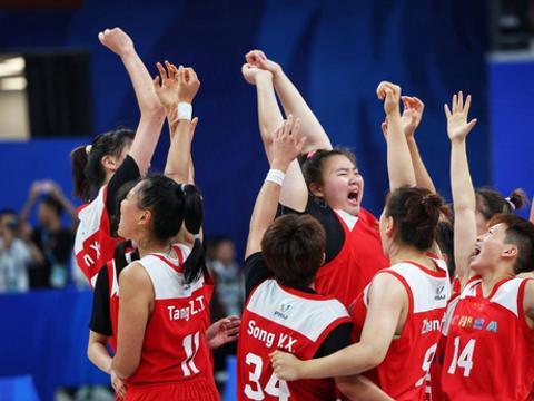 正式官宣！中国篮坛顶级中锋完成转会，离开北京首钢，加盟上海