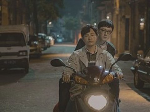 《狂飙》爆火 张颂文不像演的? 25岁前，张颂文是个举着旗子带队的导游，曾一年面试300多个剧组