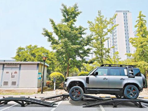 车展开进科技园区