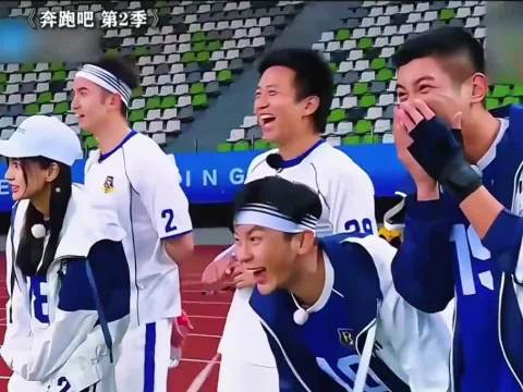 早期的奔跑吧真是笑点不断！
