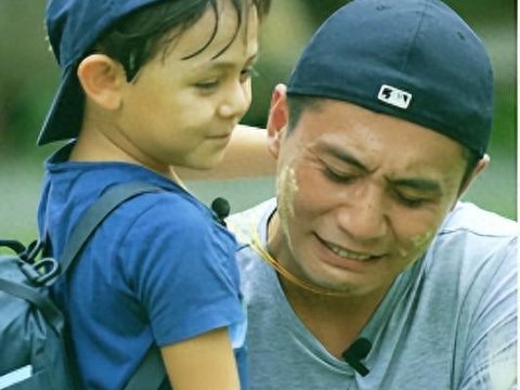 刘烨儿子上法国新闻，14岁诺一长相大变不敢认，一圈胡子抢镜