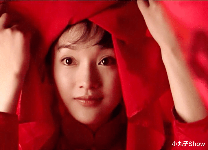 47岁周迅高调出席活动,小香风打扮优雅又性感,渔网袜秀性感美腿休闲区蓝鸢梦想 - Www.slyday.coM 47岁周迅高调出席活动,小香风打扮优雅又性感,渔网袜秀性感美腿休闲区蓝鸢梦想 - Www.slyday.coM