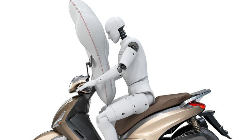 这应该算好消息吧！肉包铁的摩托车也有安全气囊了 安全系数提升