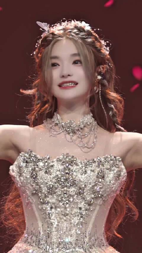 黄霄云天津演唱会《此生不换》刺到心脏的声音