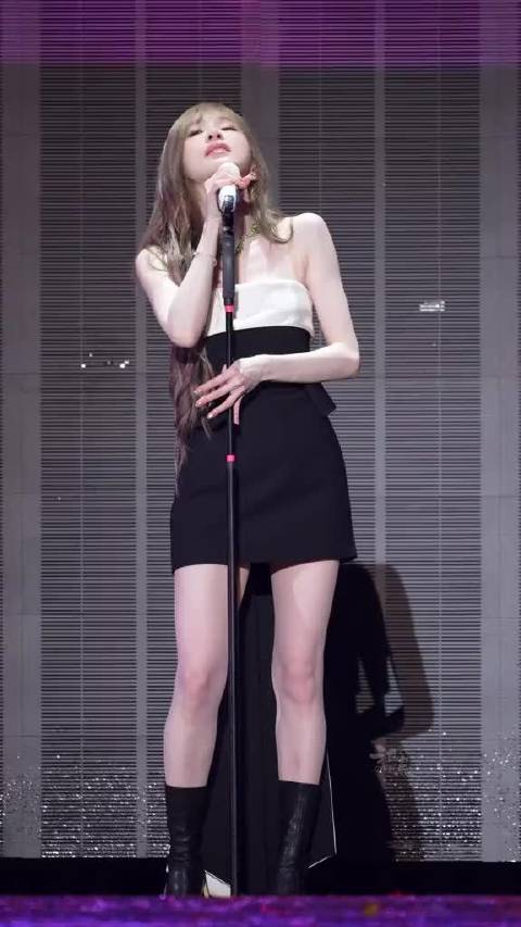 无辜你拿手演出 终于我可以麻木