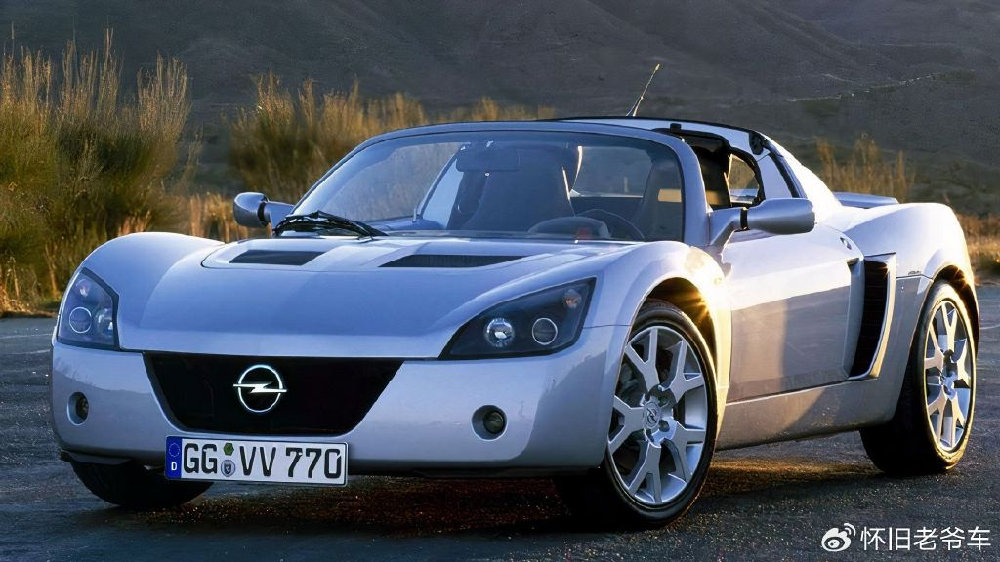 德国轻量化跑车的辉煌与落幕：欧宝Speedster