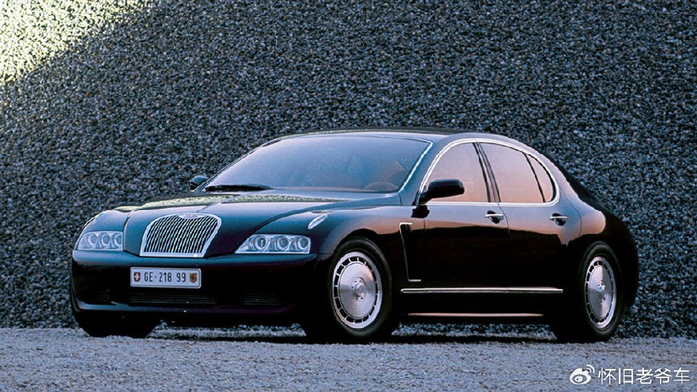 传奇品牌复兴路上的四门杰作：布加迪EB218