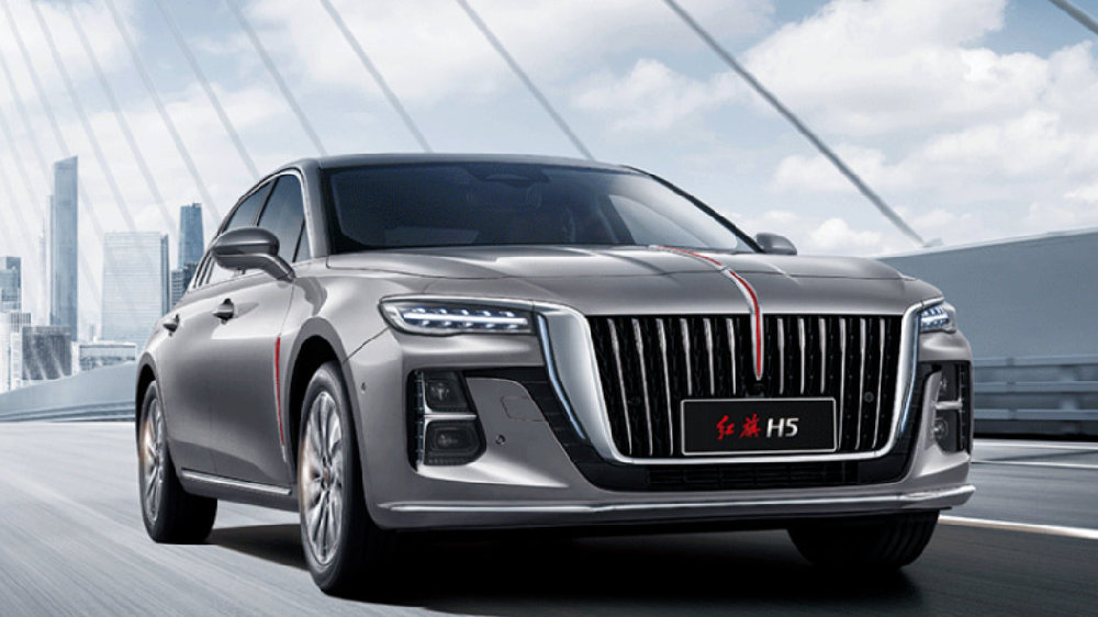 把2.0T+8AT拉入15万以内，这款豪华中型轿车可太香了！