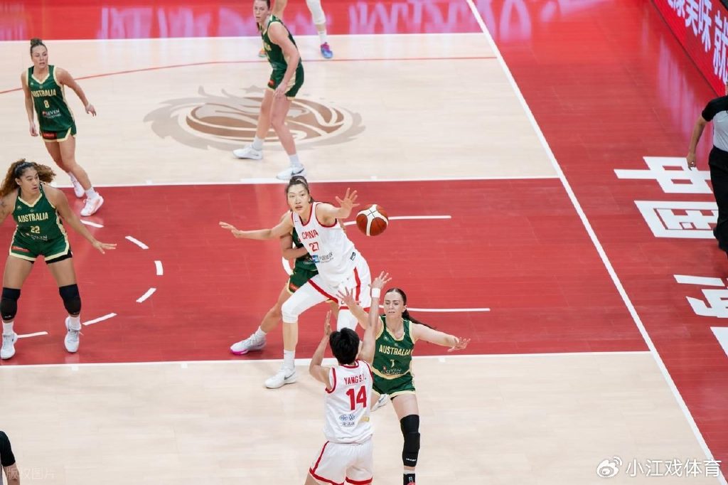 失望！全场8中1，打强队就露馅，网友：怪不得郑薇一分钟不让她打