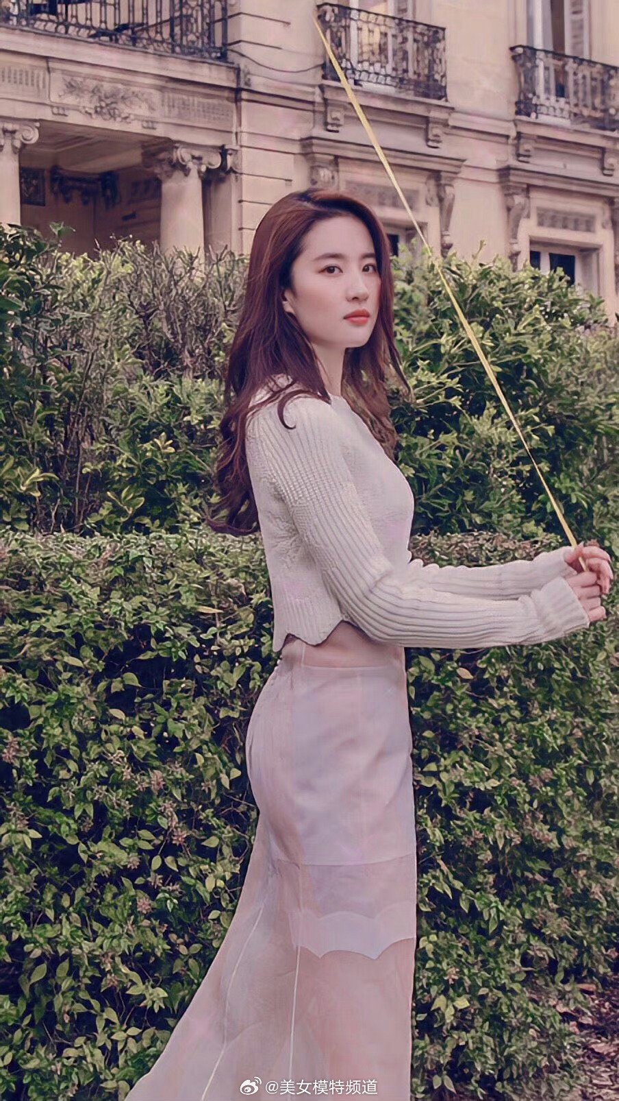 刘亦菲早期氛围感写真