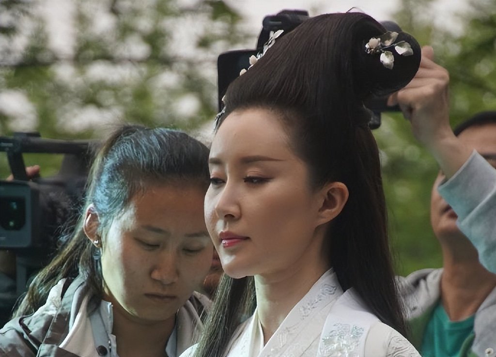 脸没恢复就别接戏了,“馒头脸蛋”演啥都拉胯,这些演员不羞吗?休闲区蓝鸢梦想 - Www.slyday.coM 脸没恢复就别接戏了,“馒头脸蛋”演啥都拉胯,这些演员不羞吗?休闲区蓝鸢梦想 - Www.slyday.coM