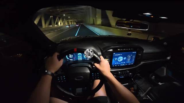 这大家伙 跑起来太帅了