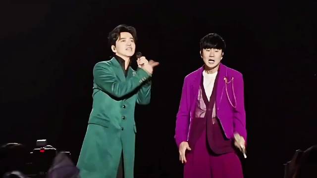 “我一直在你身旁 从未走远”