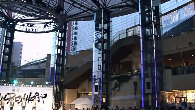 怀念大家还是黄种人的时候、不化大浓妆、不加滤镜，轻轻松松帅成这样的日子