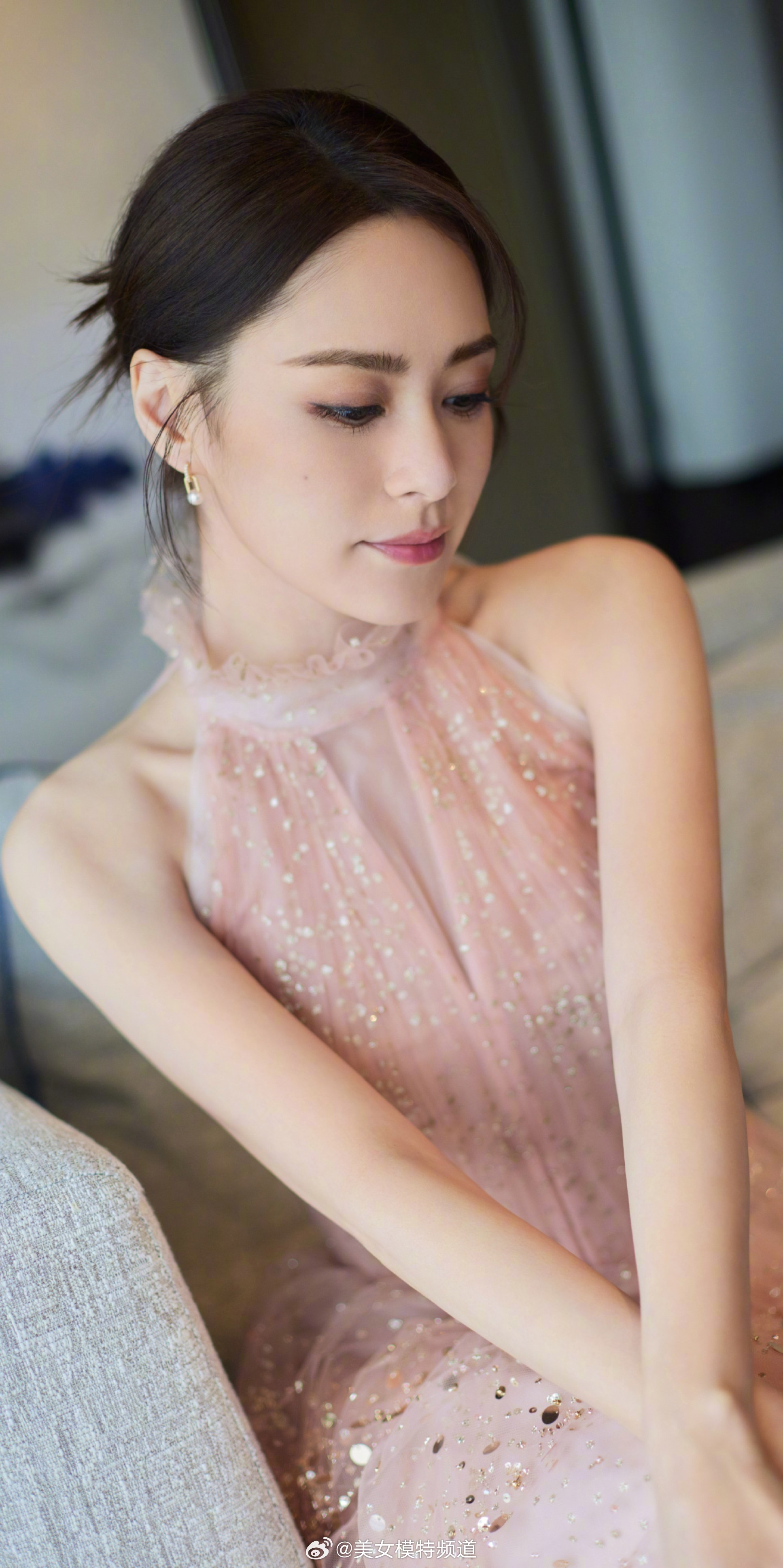 钟欣潼是香槟的味道