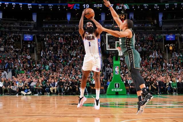 哈登NBA赛程全解析 每场比赛时间对手及关键看点一网打尽