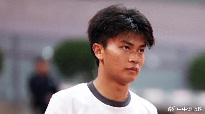 时隔115天！U23国足新星再次在荷乙首发，同时带队1比0赢球