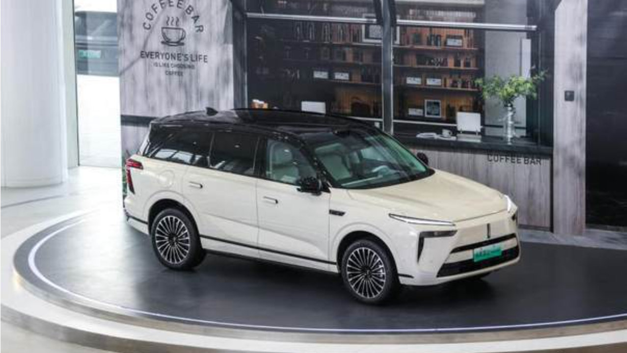 VLA+Hi4 27.58万起 魏牌全新蓝山智能进阶版上市