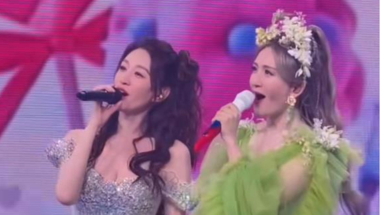 谢娜成都演唱会明星聚集，与李小冉合唱翻车神曲，林志颖任嘉宾