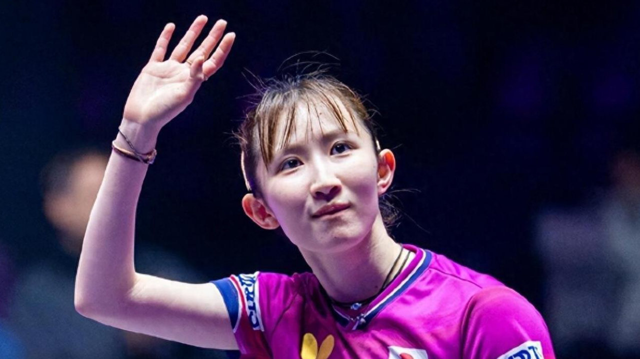 WTT 冠军赛世界季军0-3不敌早田希娜，勒布伦强势3-0零封对手轻松晋级