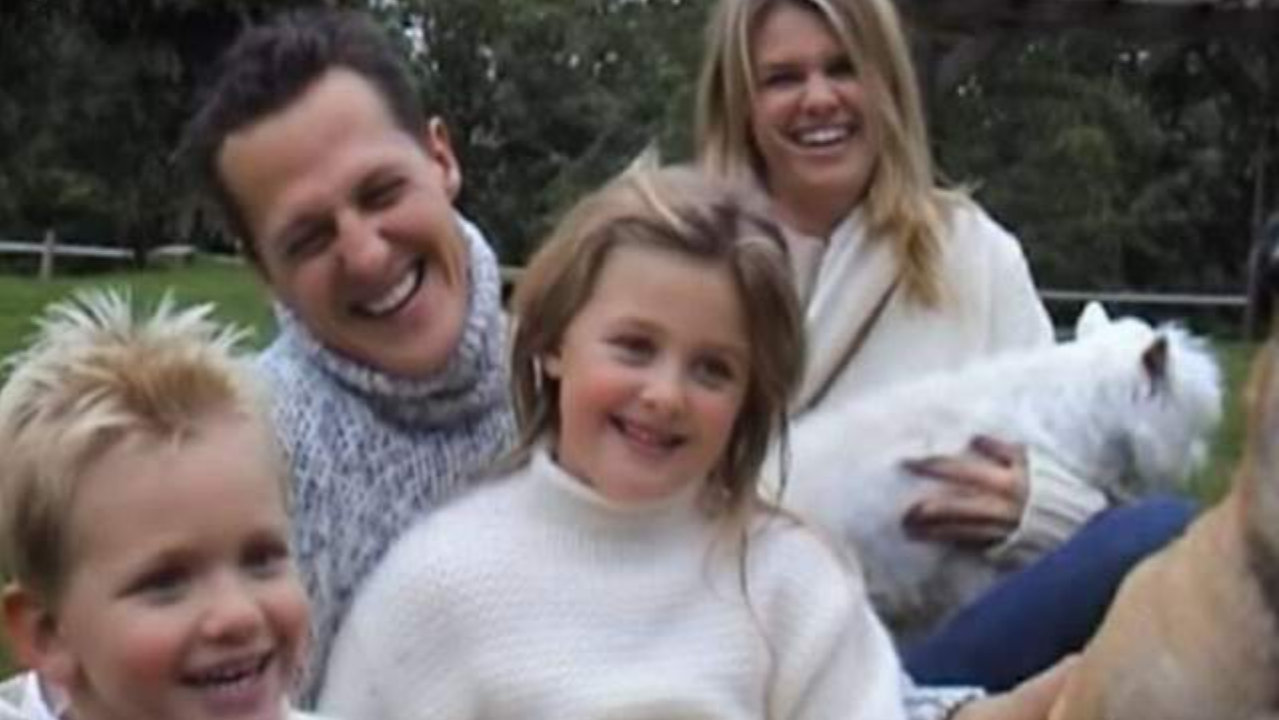 F1车王舒马赫57岁生日，女儿晒童年合照，滑雪事故12年后仍无好转