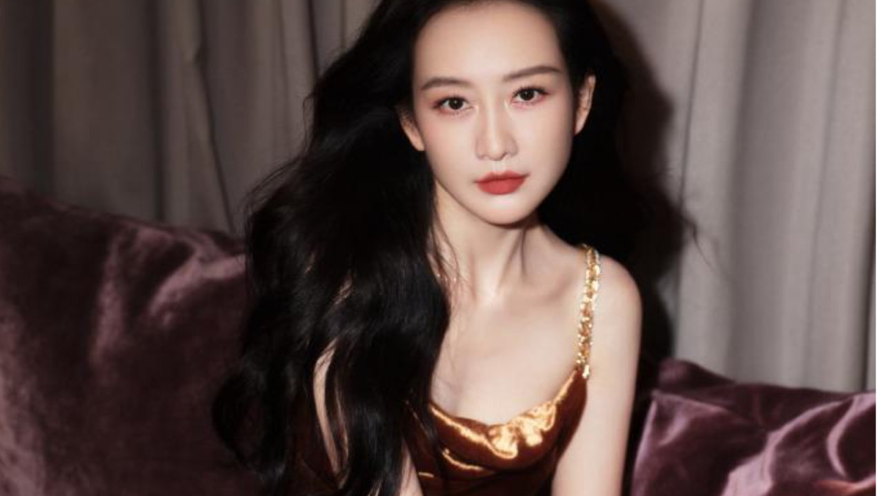 44岁演员王鸥自曝单身，称一个人很自在从容