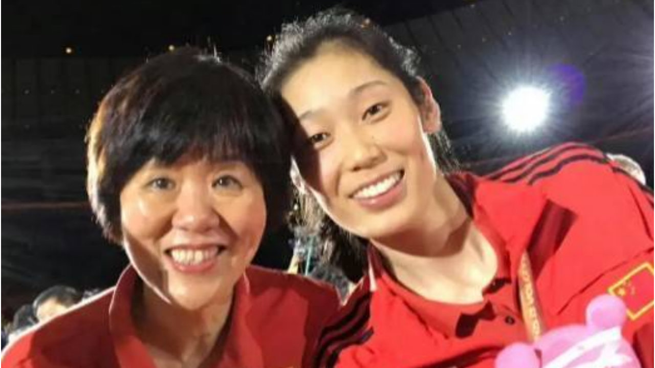 特大喜讯！郎平回归执教尘埃落定，蔡斌弃用朱婷真相曝光！