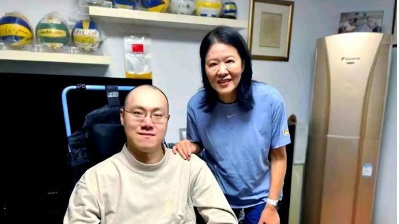 瘫痪19年汤淼现状：母亲妻子早已改嫁，女儿已9岁，郎平多次探望