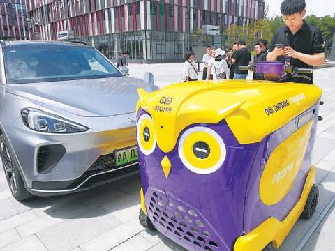 千台充电机器人年内上岗