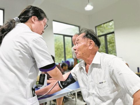 避灾安置点灯火可亲