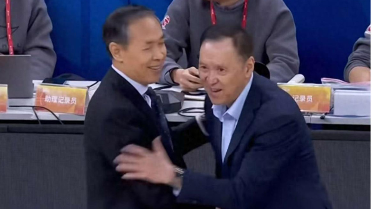 足智多谋！贵叔用场均7分之人打爆北京队，贾磊：不得不佩服贵叔