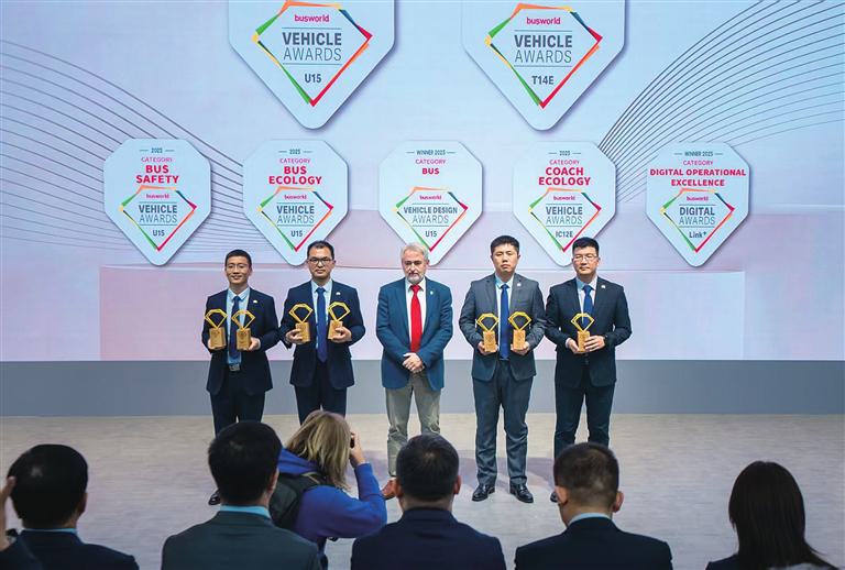 斩获七项重磅大奖！宇通以“绿色科技矩阵”闪耀比利时车展