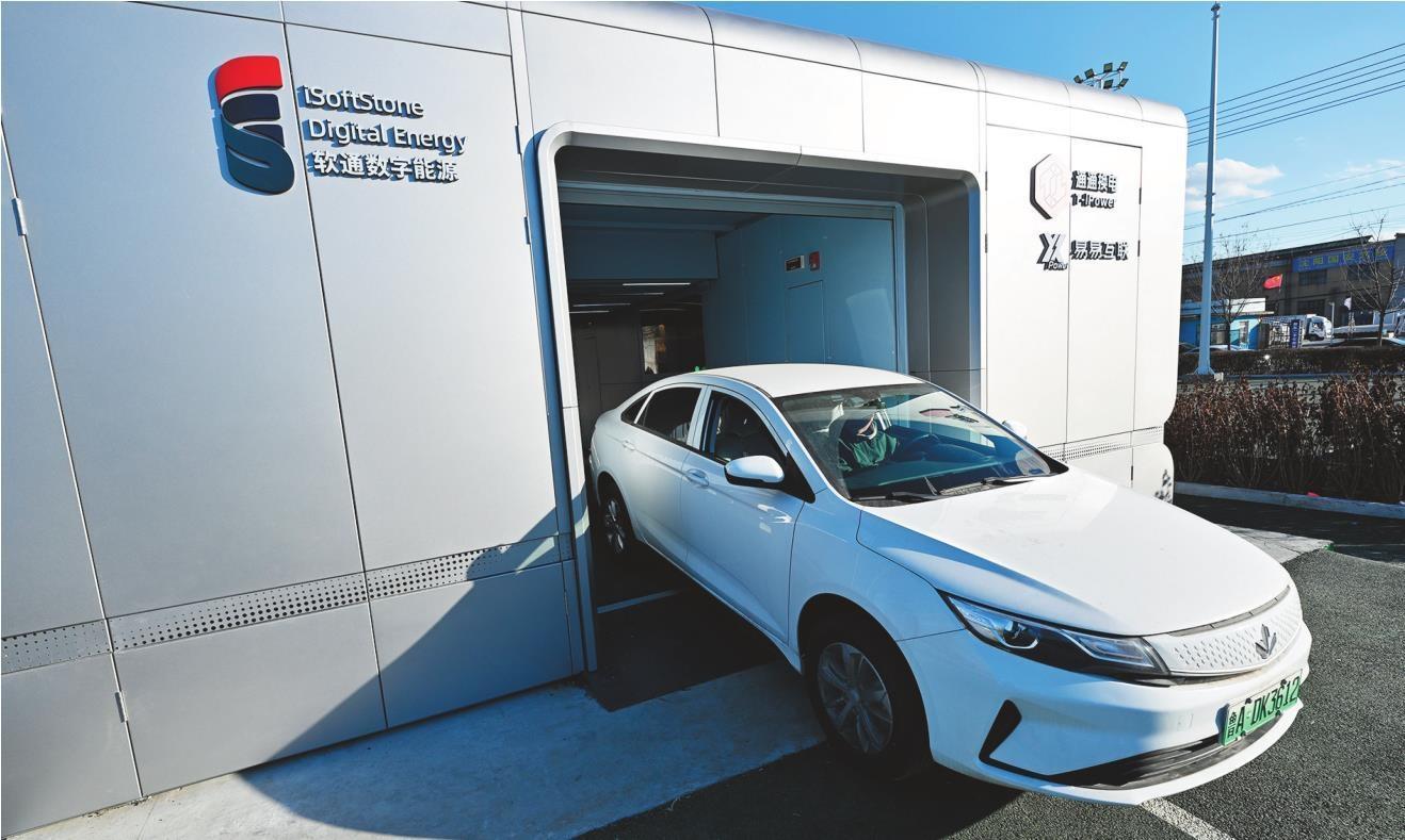 我省首座新能源营运车辆储能换电站亮相沈阳