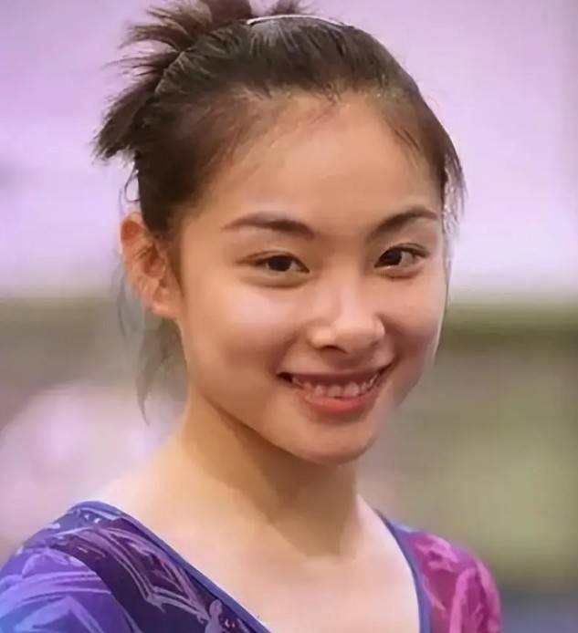 体操皇后刘璇，36岁结4次婚都嫁给同一男人，网友：比郭晶晶还幸福
