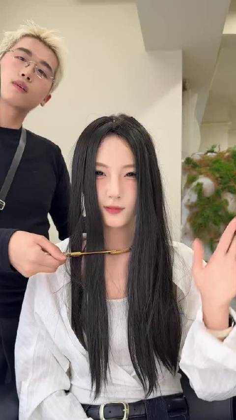 素人剪日系短发秒变氛围感美女，造型堪比毛晓彤