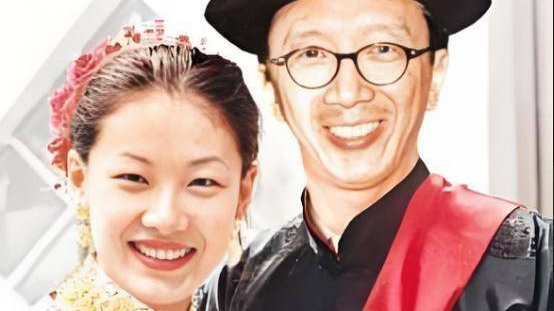 曾经的“跳水皇后”，却不顾家人反对，嫁大26岁富豪，如今怎样了