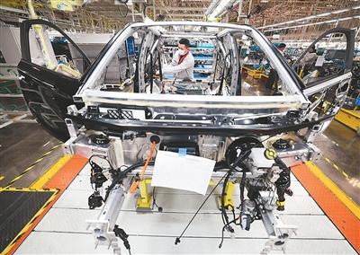 汽车生产，谁在领跑？（锐财经）