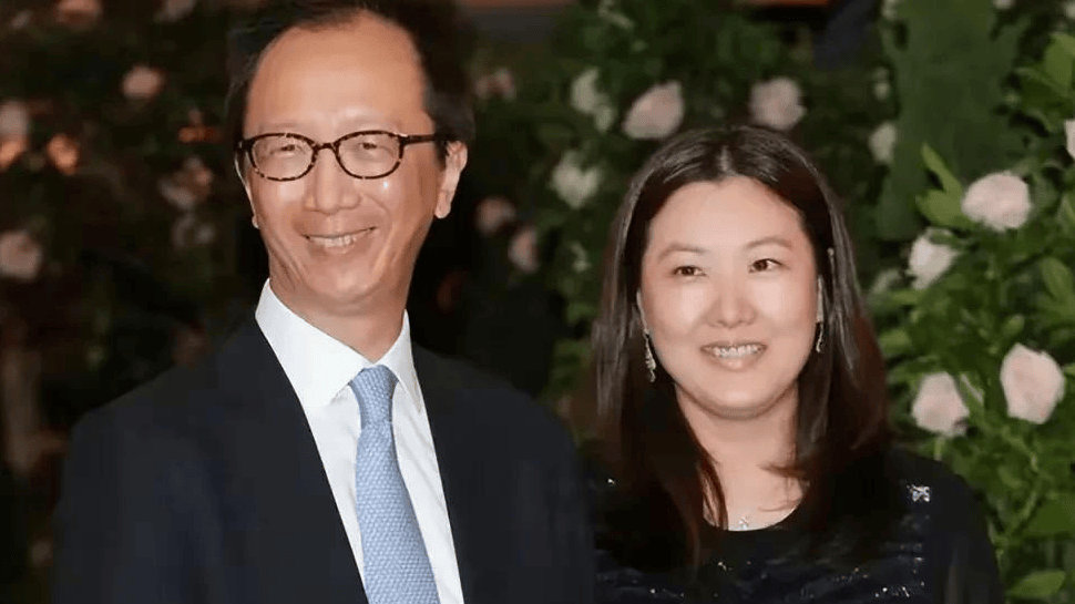 梁锦松的内心独白：娶了小26岁的伏明霞，却没想到她会老得这么快