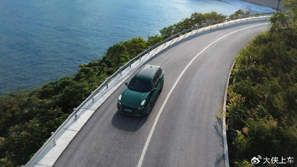 座舱优化、操控升级、续航过千，领克新09 EM-P上市