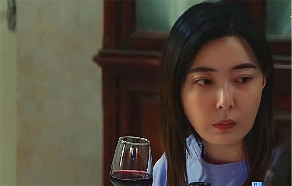 脸没恢复就别接戏了,“馒头脸蛋”演啥都拉胯,这些演员不羞吗?休闲区蓝鸢梦想 - Www.slyday.coM 脸没恢复就别接戏了,“馒头脸蛋”演啥都拉胯,这些演员不羞吗?休闲区蓝鸢梦想 - Www.slyday.coM