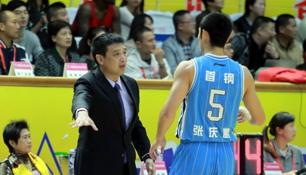 重磅转会达成！闵鹿蕾爱徒担任北控男篮主教练，或打乱季后赛格局