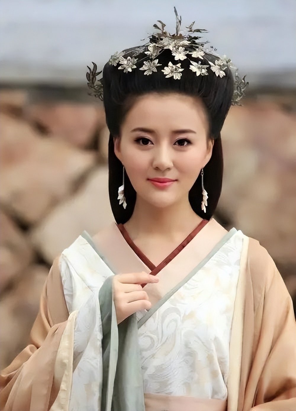 脸没恢复就别接戏了,“馒头脸蛋”演啥都拉胯,这些演员不羞吗?休闲区蓝鸢梦想 - Www.slyday.coM 脸没恢复就别接戏了,“馒头脸蛋”演啥都拉胯,这些演员不羞吗?休闲区蓝鸢梦想 - Www.slyday.coM