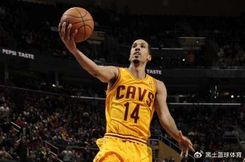 在NBA的历史长河中，有没有球员在拿过底薪后又拿顶薪的？